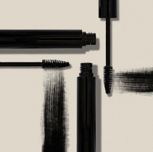 "Fall Baby" Lengthening Black Mascara